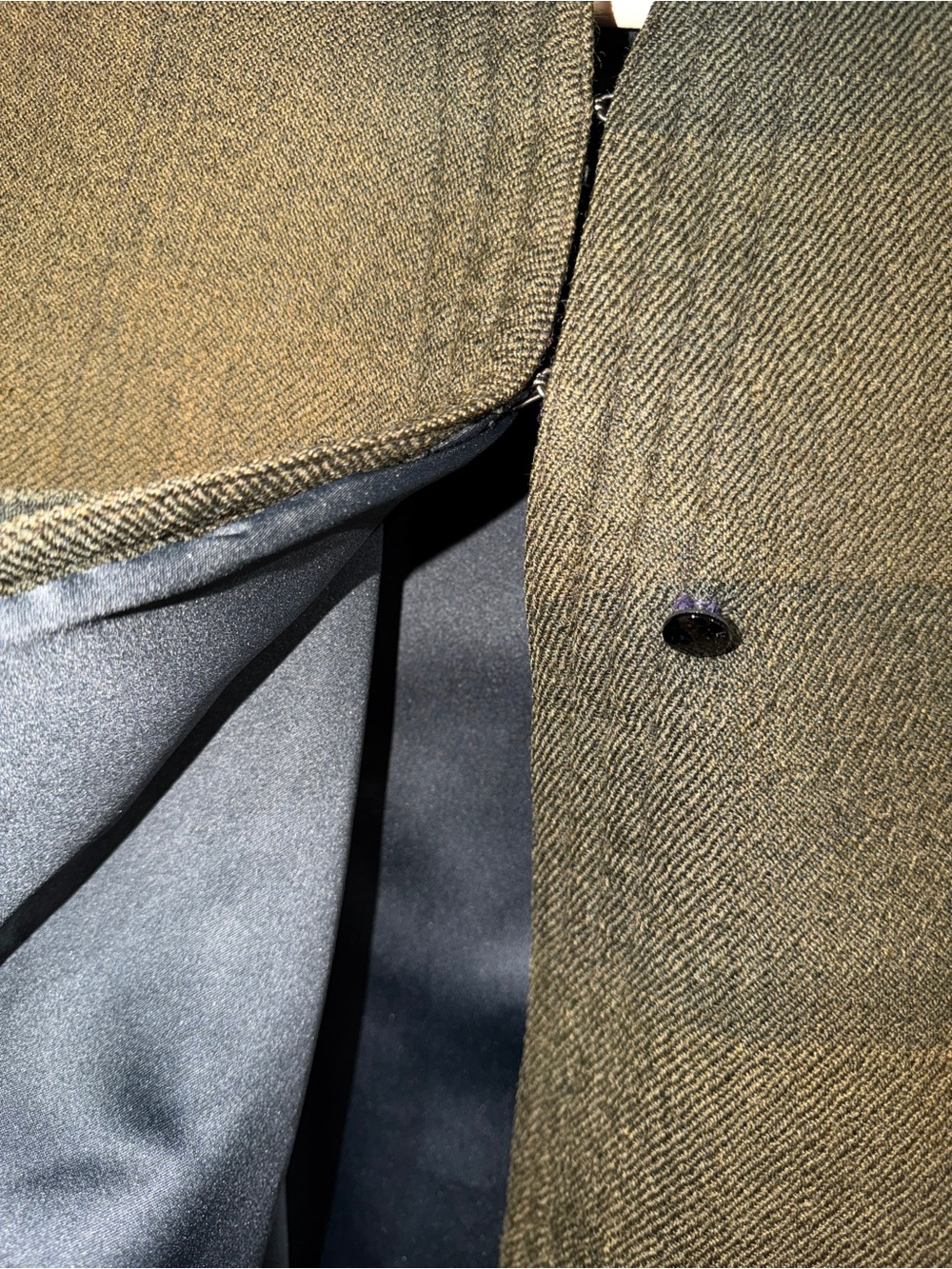 Vintage WWII Military Olive Green Wool Cape Coat - Picture 7 of 8